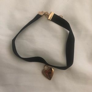 forever 21 gold heart choker